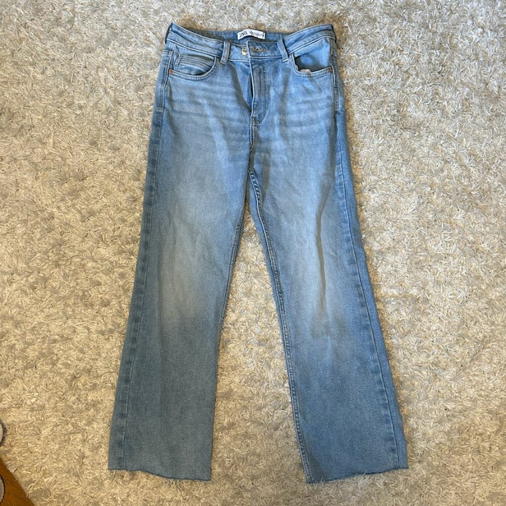 Zara Wide Leg Medium Wash Jeans Size 6